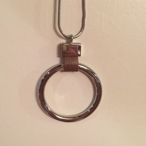 Circle pendant & leather necklace